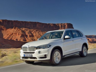  BMW X5 thế hệ mới giá từ 54.000 USD 