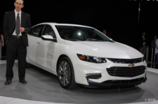 Chevrolet Malibu mới ra mắt tại New York Auto Show 2015