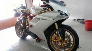 Ducati 848 EVO mạ vàng 24K đầu tiên tại Việt Nam