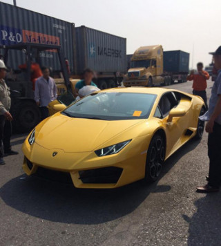 HOT: Lamborghini “giá rẻ” Huracan LP580-2 thứ 2 về Việt Nam