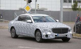  Mercedes E-class sắp có thêm bản Maybach? 