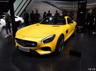 “Nội soi” cấu hình mẫu Mercedes-Benz AMG GTS