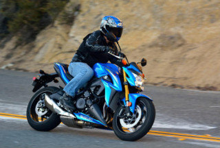Suzuki GSX S1000 2016: Kẻ ngáng đường Honda CB1000R