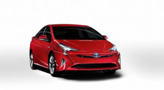 Toyota Prius thế hệ thứ tư siêu tiết kiệm 2,5 lít/100km