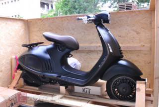  Vespa 946 Emporio Armani - xe ga đắt nhất thế giới về Việt Nam 