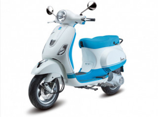 Vespa Bi-color điệu đà giá 67,5 triệu đồng