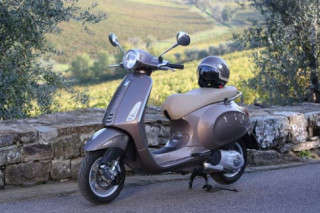 Vespa Primavera 150 có giá 57 triệu đồng