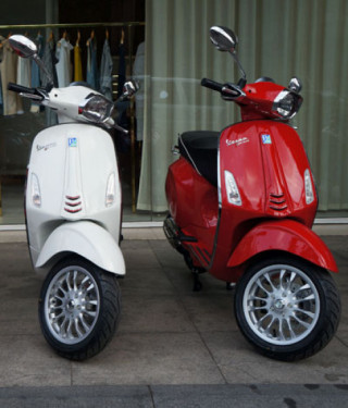  Vespa Sprint 50 phân khối giá 3.700 USD ở Mỹ 