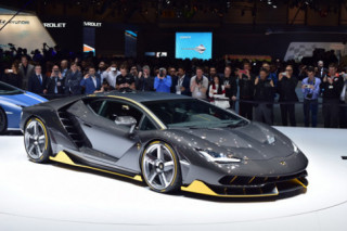 Video Lamborghini Centenario trên đường đua: Kẻ dẫn đầu vĩ đại