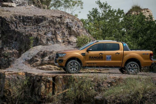 Bảng giá xe Ford tháng 3/2020, Ford Ranger Limited có giá bán 799 triệu đồng