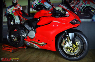 Ducati 899 Panigale lột xác cực chất trong bản độ FULL OPTION