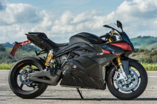 Energica Ego mở ra kỷ nguyên đua xe điện tại giải đua Moto GP