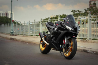 Kawasaki ZX-10R bản nâng cấp full Black ‘Huyền bí’