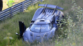 Koenigsegg One:1 giá 2 triệu đô tan tành tại Nürburgring