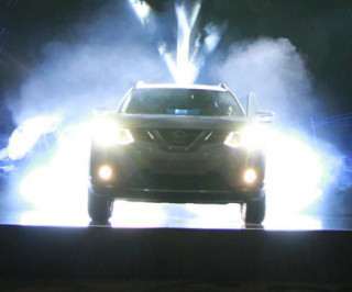 Nissan trình làng mẫu X-Trail thế hệ thứ 3: Sang trọng và mạnh mẽ