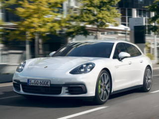 Porsche giới thiệu Panamera Sport Turismo lạ lẫm