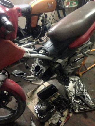 Suzuki FX125 trong cuộc phẫu thuật nghiêm trọng