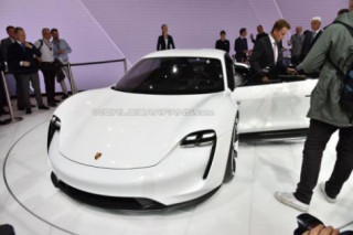 Xe điện Porsche Mission E concept ra mắt tại Frankfurt Motor Show