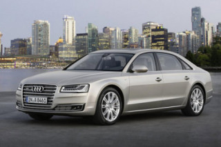 Audi A8 2015 công bố giá