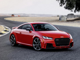 Audi TT RS 2018 có giá 1,47 tỷ đồng