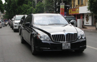  Bộ đôi Maybach và Rolls-Royce cùng xuất hiện ở Hà Nội 