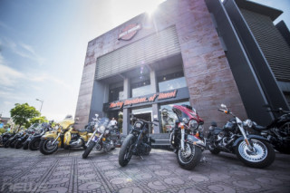 Bộ tứ Harley-Davidson bản đặc biệt về VN với giá ngất ngưỡng