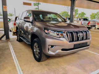 Chi tiết Toyota Land Cruiser Prado 2020 tại Việt Nam