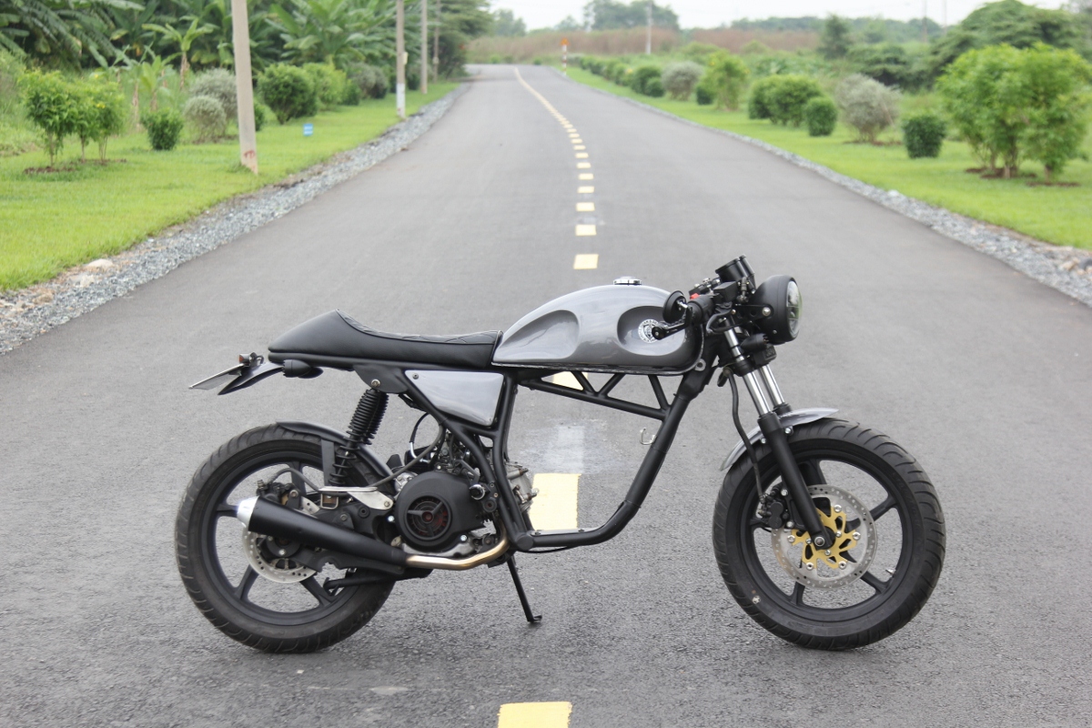 Chiếc Cafe Racer đầu tiên độ lên từ Yamaha Nouvo