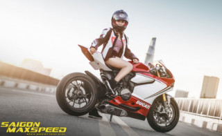 Chiêm ngưỡng Ducati 1199 Panigale S độ siêu đẹp trên đất Việt