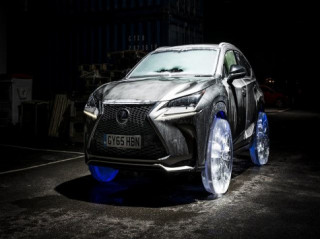 Độc đáo bánh xe bằng băng của Lexus NX