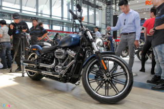 Harley-Davidson BreakOut 115 Anniversary giá trên 1 tỷ đồng đổ bộ tại VN