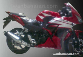  Honda CBR150R 2015 thay đổi thiết kế 