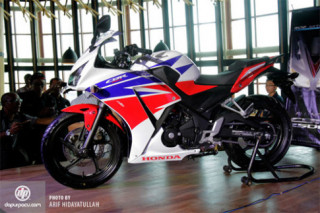  Honda CBR250R mới giá từ 4.250 USD 