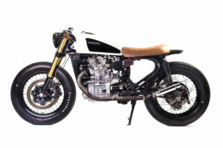 Honda CX500 độ Cafe Racer: dùng điện thoại làm đồng hồ hiển thị cùng dàn đồ chơi hiện đại