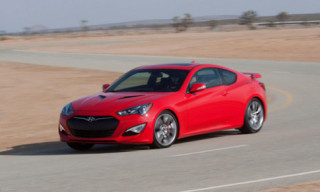  Hyundai Genesis Coupe 2015 có giá từ 26.800 USD 