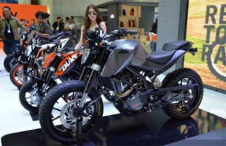  KTM Duke-T - nakedbike độ thành xe off-road 