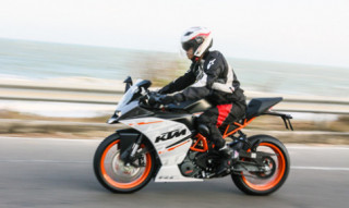  KTM RC390 - sportbike cỡ trung cho giới trẻ Việt Nam 