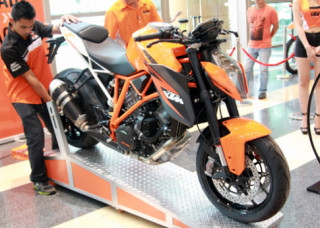  KTM Super Duke 1290 R đầu tiên tại Việt Nam 