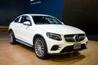 Mercedes GLC Coupe 2,6 tỷ đồng đấu BMW X4