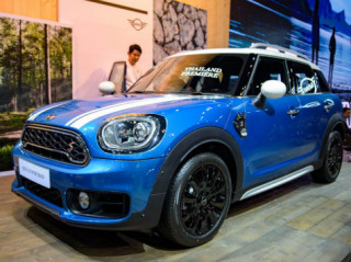 MINI Countryman thế hệ mới có giá 2,1 tỷ đồng