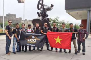  Người Việt và hành trình lái Harley-Davidson trên đất Mỹ 