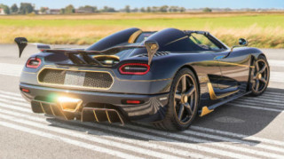 Phát sốt với Koenigsegg Agera RS Naraya mạ vàng, đính kim cương