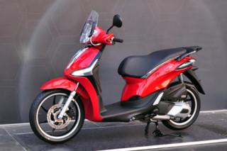  Piaggio Liberty mới trang bị ABS, giảm 2 triệu đồng tại Việt Nam 