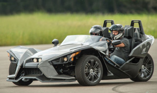  Polaris Slingshot - xe thể thao 3 bánh độc đáo 