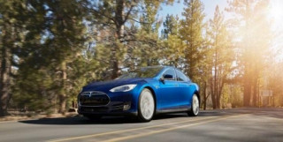 Xe điện Tesla Model 3 sẽ có giá khoảng 35.000 USD và đặt hàng vào năm tới