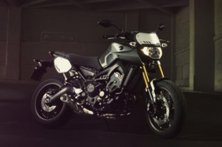  Yamaha giới thiệu FZ-09 phiên bản Street Tracker 