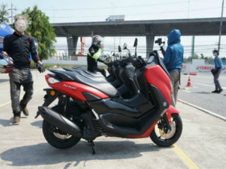 Yamaha NMAX 155 lên kệ với giá 62 triệu đồng, nhiều trang bị “khủng”