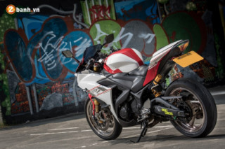 Yamaha YZF-R3 biến tấu trong bản độ full option