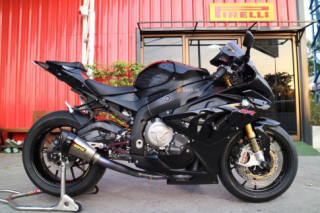 Bản độ đầy mạnh mẽ và đẳng cấp từ BMW S1000RR