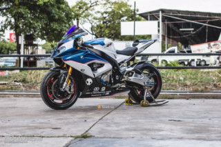 Bản độ nửa tỷ đồng cho chiếc BMW S1000RR 2016